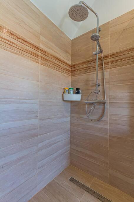 Roomy Apartment 80Sqm At City Center Free Parking Space, Ac & Balcony Budapest Exterior photo