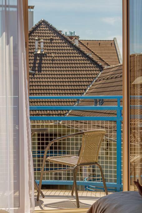 Roomy Apartment 80Sqm At City Center Free Parking Space, Ac & Balcony Budapest Exterior photo