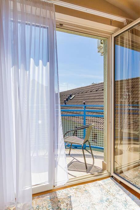 Roomy Apartment 80Sqm At City Center Free Parking Space, Ac & Balcony Budapest Exterior photo